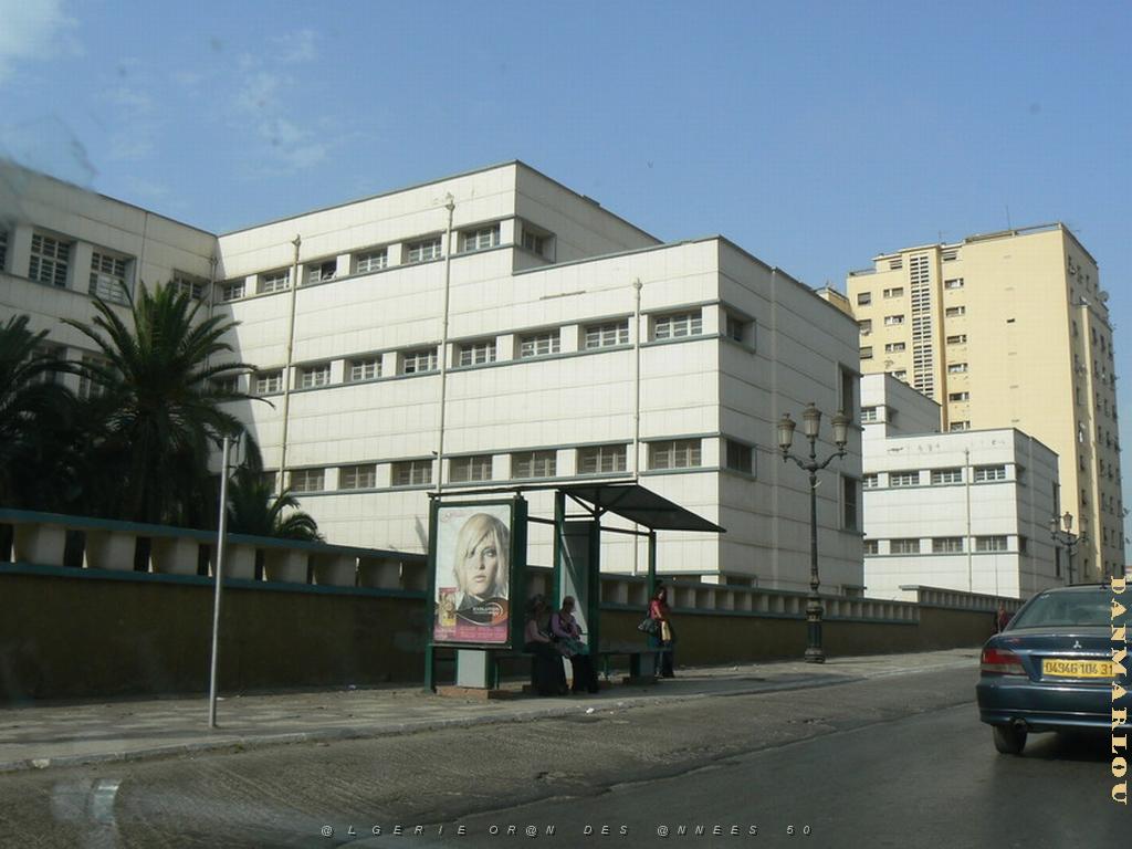 127 le lycee de j. filles .jpg